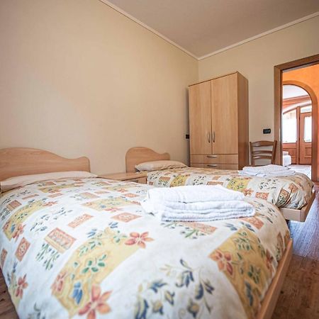 Family House Amalia Myholidaylivigno Exterior foto