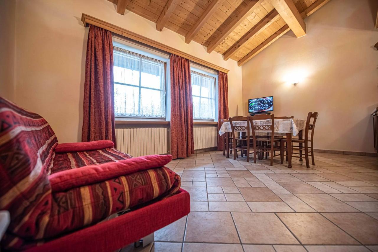 Family House Amalia Myholidaylivigno Exterior foto